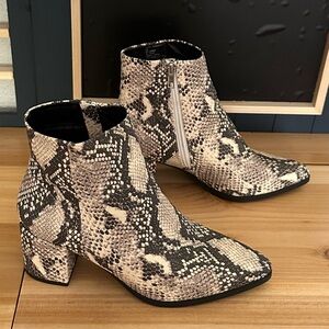 Madden Girl faux leather booties Size 8. Great condition